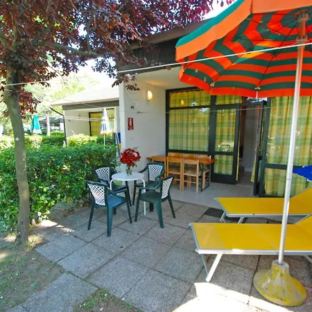 Holiday home Locazione Turistica Borsetti.3