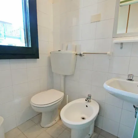 Holiday home Locazione Turistica Borsetti.3